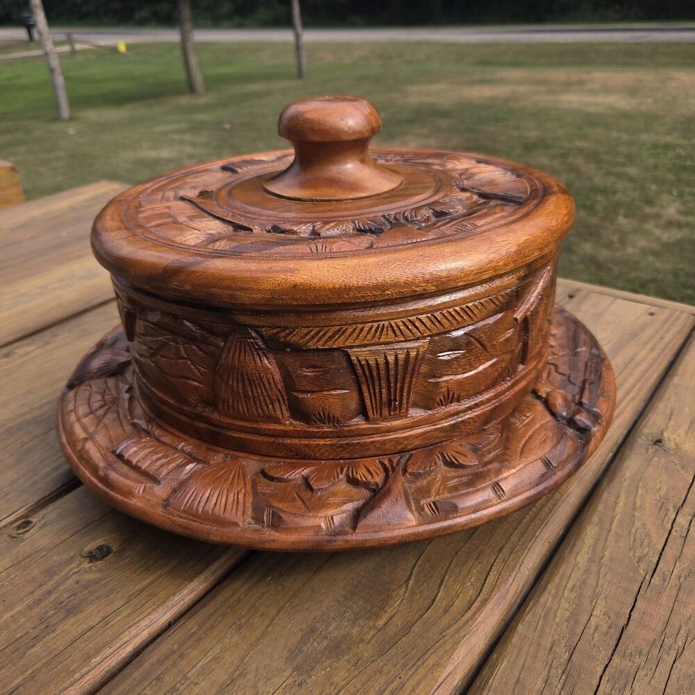 VTG Hand Carved Wood Lazy Susan Cake Stand Covered Cheese Dome Village 8in
